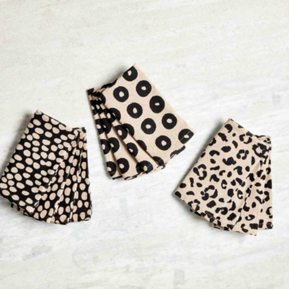 Mud Pie Black with Tan Dots Napkin Set (Four)/NWT - Picture 2 of 6